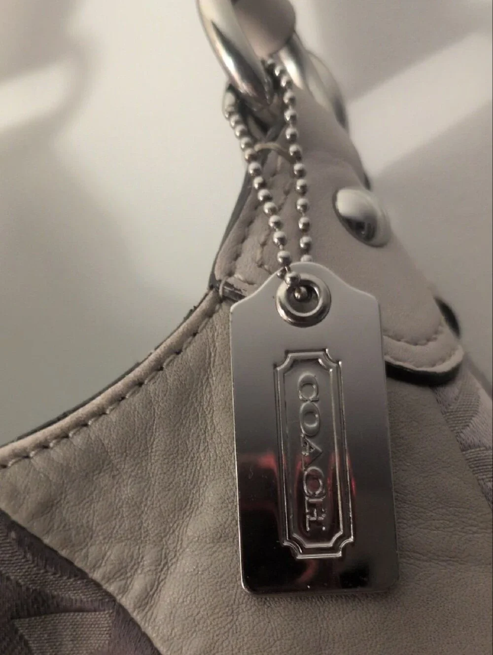 Coach shoulder hobo